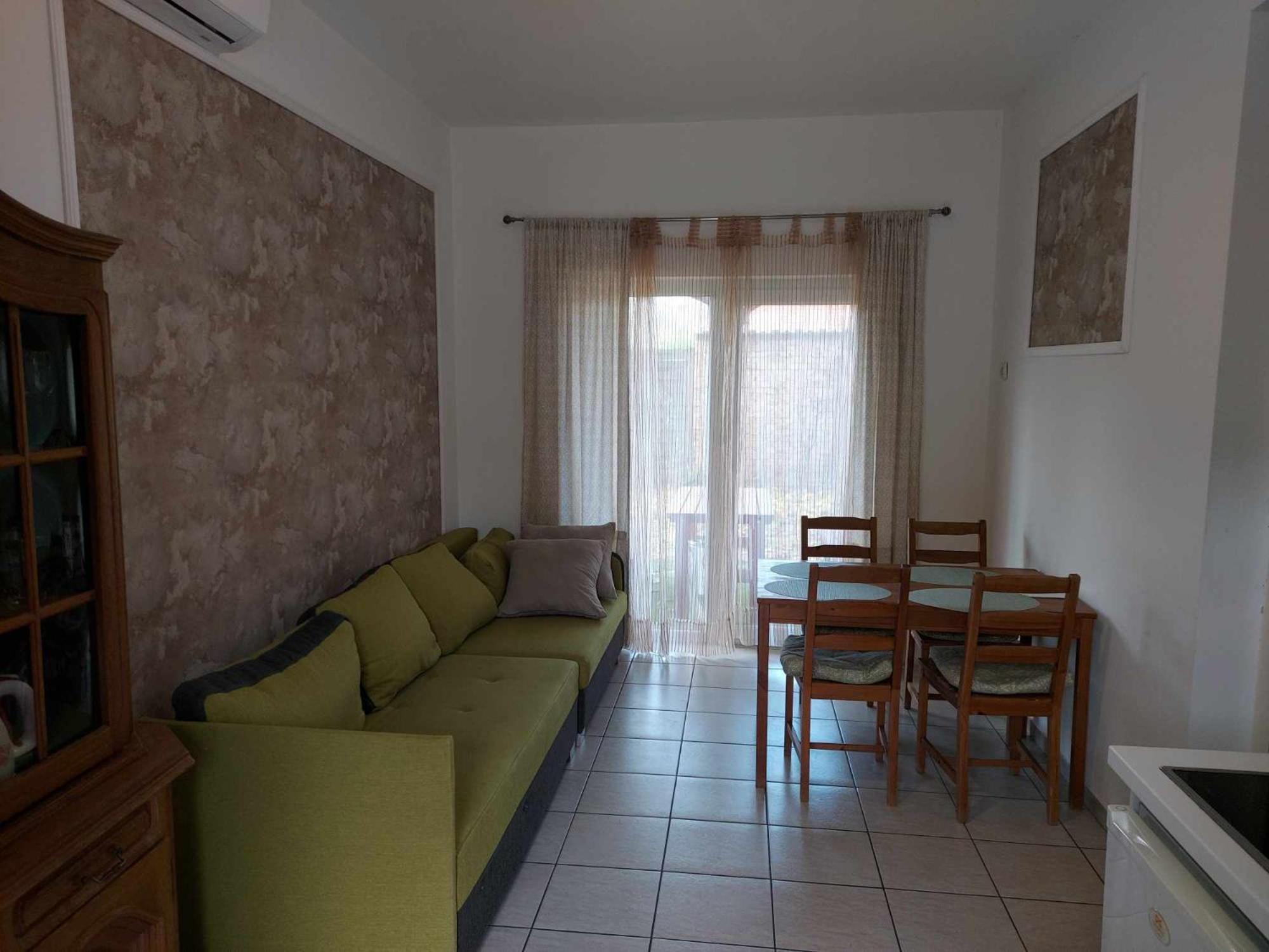 Petra Vendeghaz Hotel Szekszard Exterior photo